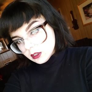 Meet your Posher, Breanna